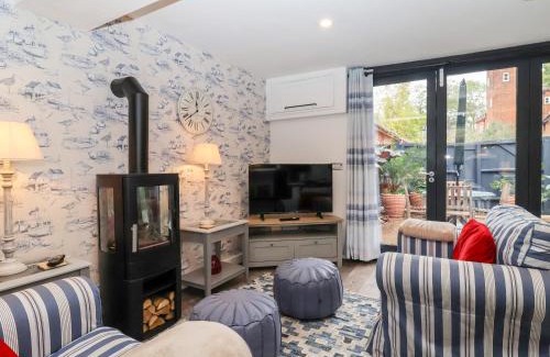 Melton House | Tower End Cottage