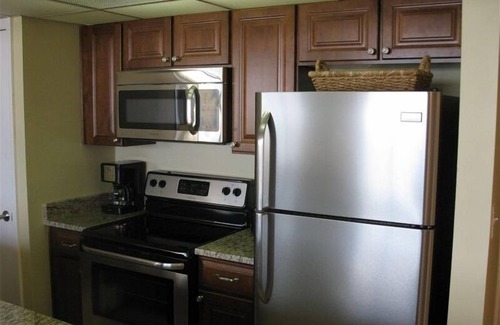 Panama City Beach Condo | Tower III 2 Kings/2 Ba- Fabulous 4th Floor Gulf and Beach View! Discounts