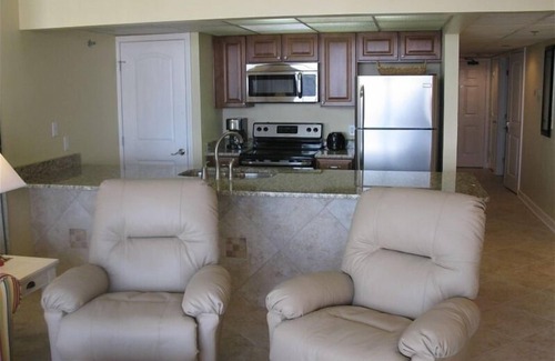 Panama City Beach Condo | Tower III 2 Kings/2 Ba- Fabulous 4th Floor Gulf and Beach View! Discounts