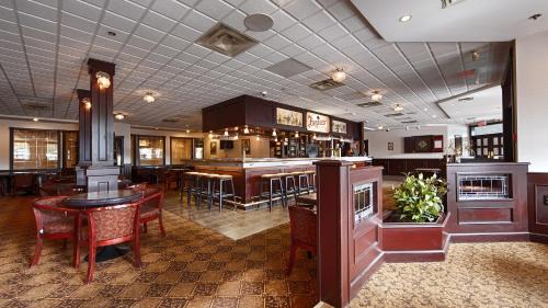 Quesnel Hotel | Tower Inn & Suites