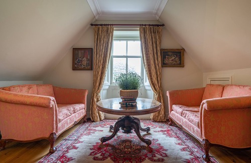 Newton Stewart Apartment | Tower Rooms