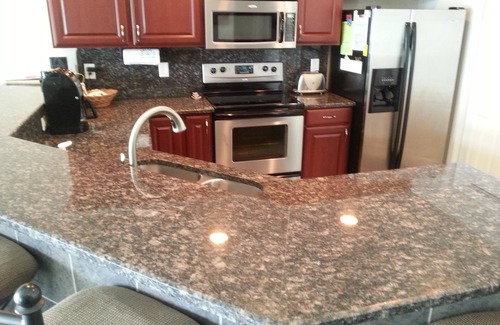 Osage Beach Condo | Towers Top REVIEWS, Walk in Level ! Just updated! Hot Tub! Sauna! nIndoor Pool!.