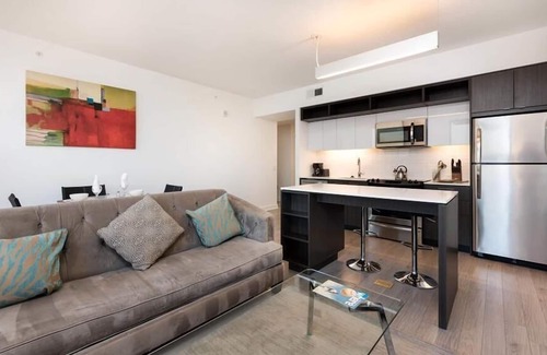 Reston Apartment | Town Center | Full Gym + Work Area with Rooftop