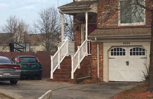 Norfolk - Virginia Beach House | Town central Townhome large yard Big Deck