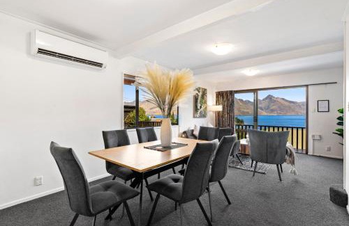 Queenstown City Centre Apartment | Town Centre Location with Stunning View - Unit 8