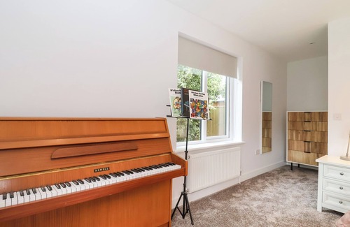Orford Cottage | TOWN FARM HOUSE, ORFORD, pet friendly, with open fire in Orford