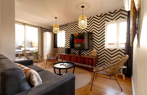 Quartier Administrations House | Town house close to the arena, garage, Air-conditioned, terrace