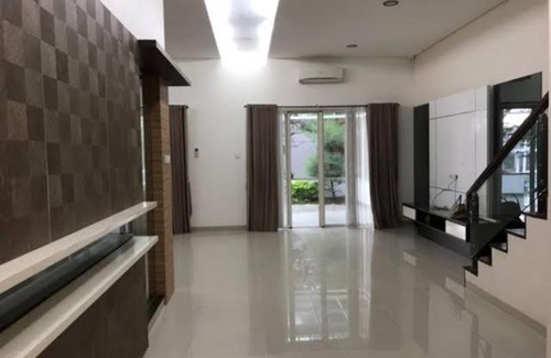 Pantai Indah Kapuk House | Town House Ebony No.29 Tanujaya