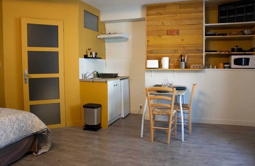 Saint-Aignan House | Town house - sleeps 9 - 4 bedrooms - 4 bathrooms - 4 min from Beauval Zoo