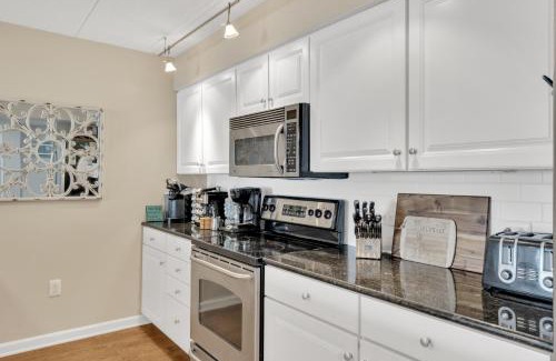 Dewey Beach Apartment | Town of Dewey Beach - 100 Collins Ave, Unit #103