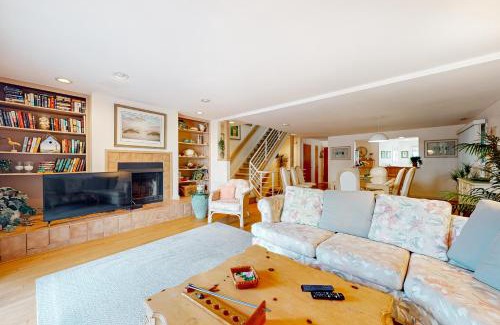 Dewey Beach House | Town of Dewey Beach -13 Read Ave. Unit 2