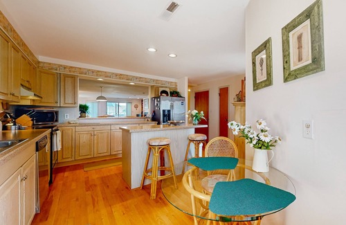 Dewey Beach House | Town of Dewey Beach retreat with balcony & patio near the water - dog-friendly