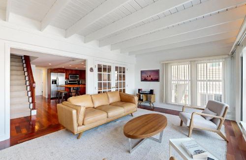 Lewes Apartment | Town of Lewes - 119 Front St.