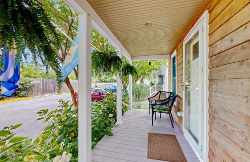 Historic District House | Town of Lewes - 138 Washington Ave, Unit A