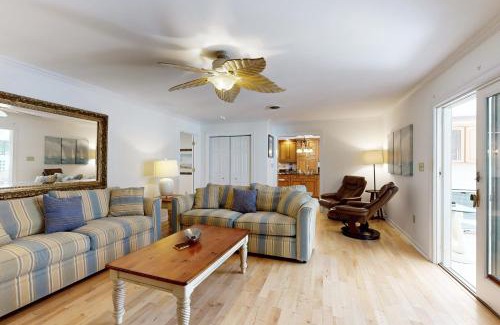 Rehoboth Beach House | Town of Rehoboth Beach - 20389 Bay Vista Rd