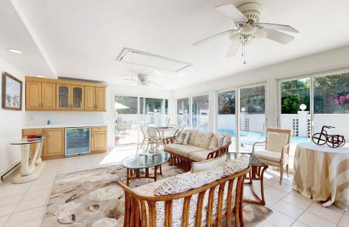Rehoboth Beach House | Town of Rehoboth Beach - 20389 Bay Vista Rd
