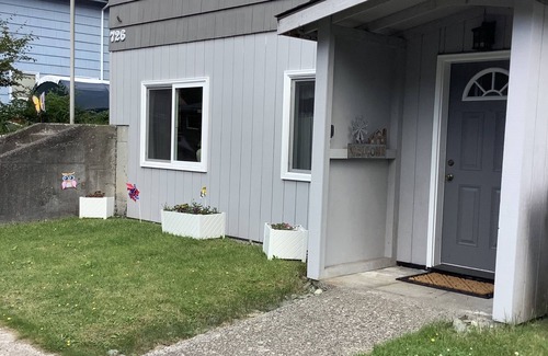 Ketchikan Apartment | Town/Park District 🌙 Suite Dreams Inn Ketchikan