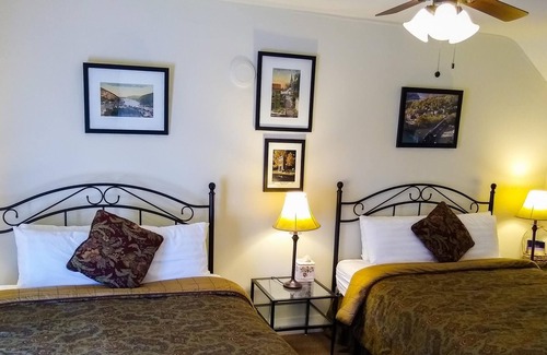 Harpers Ferry Hotel | Town's Inn