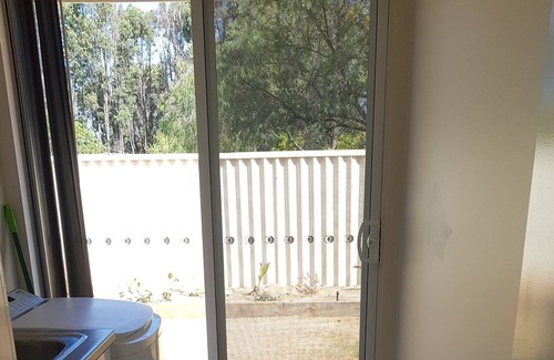 Esperance House | Towncrackers Guest House