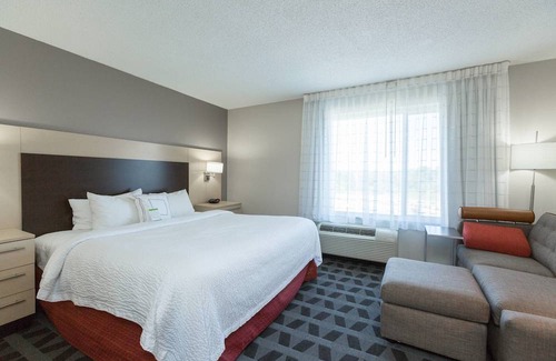 Winchester Hotel | TownePlace Suites by Marriott Winchester
