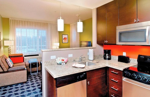 Midtown Anchorage Hotel | Towneplace Suites Anchorage Midtown