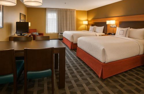 Hattiesburg Hotel | TownePlace Suites by Marriott Hattiesburg