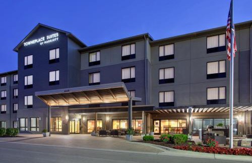 Belleville Hotel | TownePlace Suites by Marriott Detroit Belleville