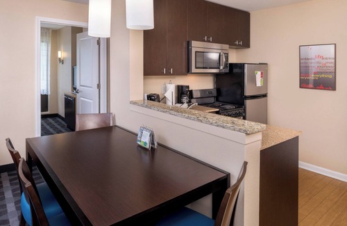 Huntington Hotel | TownePlace Suites by Marriott Huntington