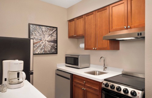 Springfield Hotel | TownePlace Suites by Marriott Springfield