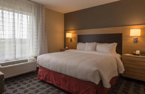 Bayberry Hotel | TownePlace Suites by Marriott Syracuse Clay