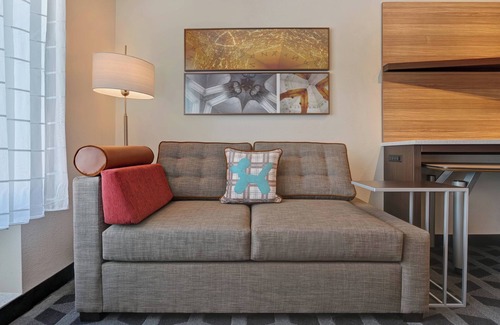 Biggs Field Hotel | TownePlace Suites by Marriott El Paso East/I-10
