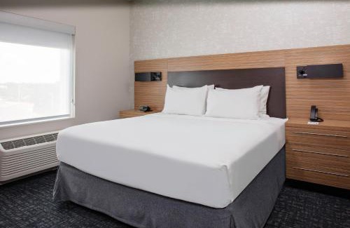 Airport North Hotel | TownePlace Suites by Marriott Orlando Airport