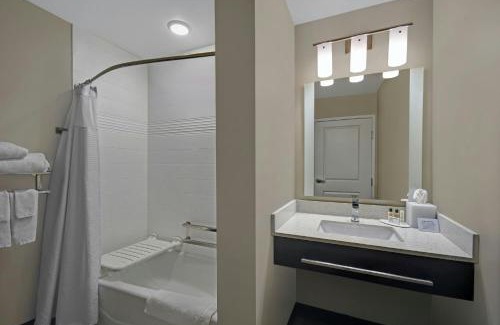 Wyoming Hotel | TownePlace Suites by Marriott Grand Rapids Wyoming