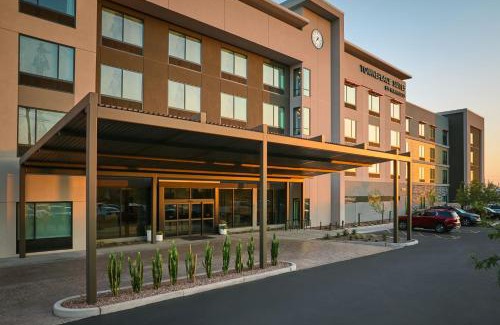 Tempe Hotel | TownePlace Suites by Marriott Tempe