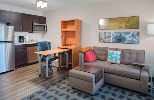 Greenwich Hotel | TownePlace Suites by Marriott Wichita East