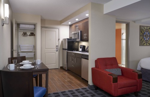 Windsor Hotel | TownePlace Suites by Marriott Windsor