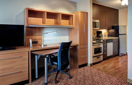 Troy Hotel | TownePlace Suites by Marriott Detroit Troy