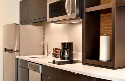 Crafton Hotel | TownePlace Suites Pittsburgh Airport/Robinson Township