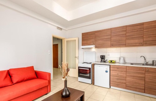 Rhodes Apartment | TownHall Apartment's