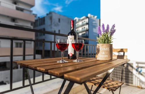 Rhodes Apartment | TownHall Apartment's