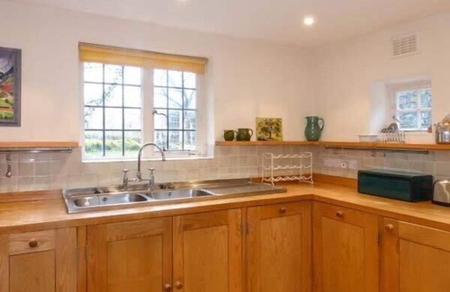 Martindale Cottage | TOWNHEAD FARMHOUSE, pet friendly, with open fire in Pooley Bridge