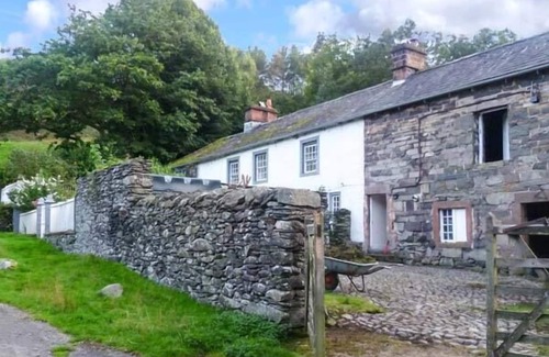 Martindale Cottage | TOWNHEAD FARMHOUSE, pet friendly, with open fire in Pooley Bridge