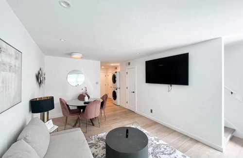 Northeast Virginia Beach House | TownHome 3blks Boardwalk