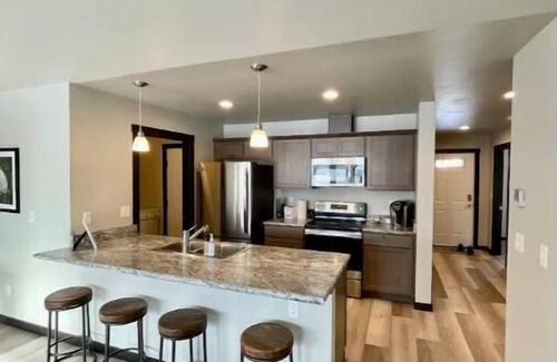 Kalispell House | Townhome between 2 Ski Resorts!