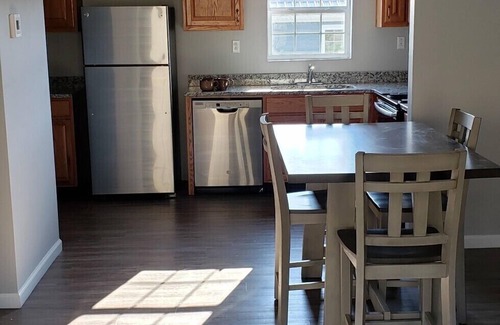Cheat Lake House | Townhome near Cheat Lake. Minutes to I-68 & approx 6 miles to WVU Stadium