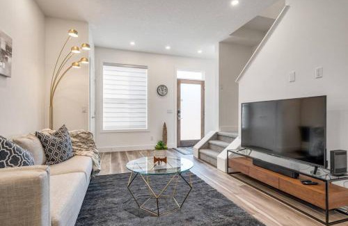 Bridgeland House | Townhome with Free Parking, Near Downtown