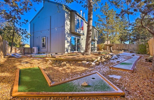Mountain View District House | Townhome with Putting Green about 4 Mi to Old Mill!