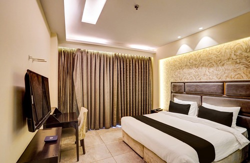 Pitampura Hotel | Townhouse 1304 M2K Cinema Rohini