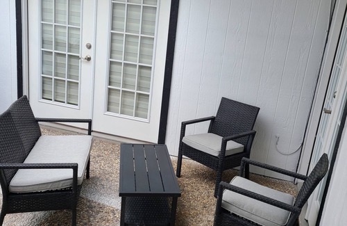 McAllen Condo | Townhouse 3b 3 5 bth quiet Gated , across from, airport ,Mall & Restaurants