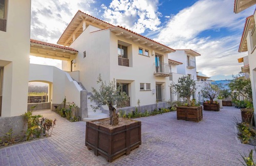 Parras de la Fuente Villa | Townhouse 4BR Pueblo Parvada